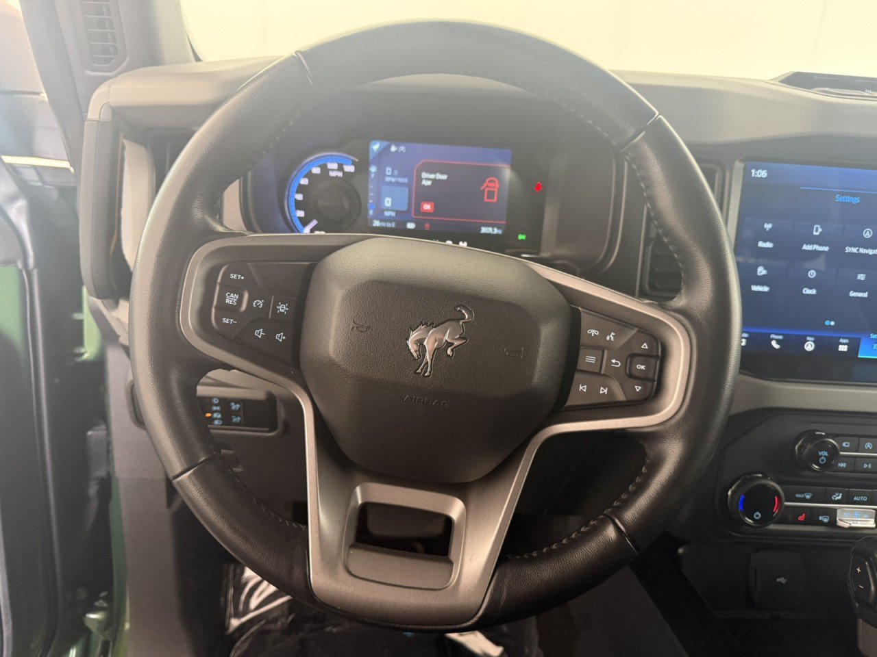 Certified 2023 Ford Bronco Badlands w/ Sasquatch Package AWD/4WD image 20