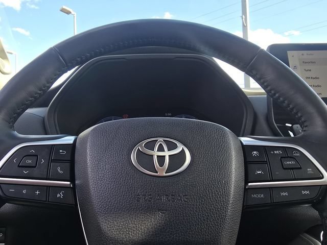 Used 2026 Toyota Grand Highlander AWD image 28