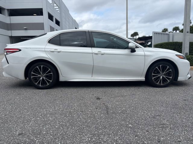 Used 2020 Toyota Camry SE image 4