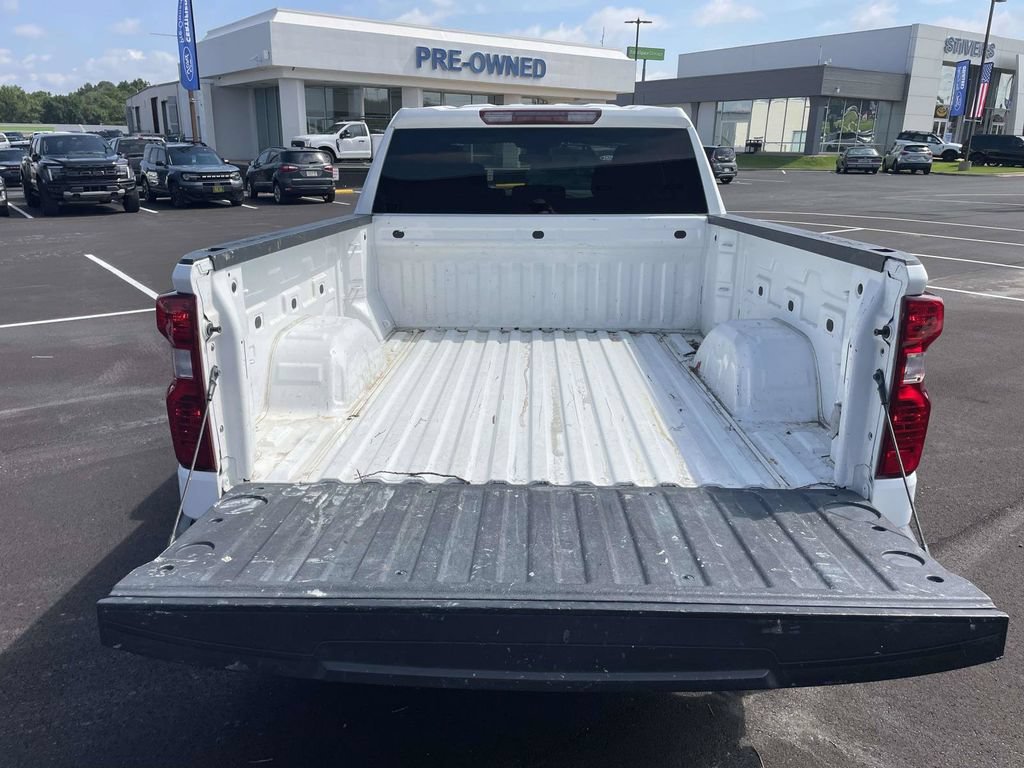 Used 2022 Chevrolet Silverado 1500 LT AWD/4WD image 10