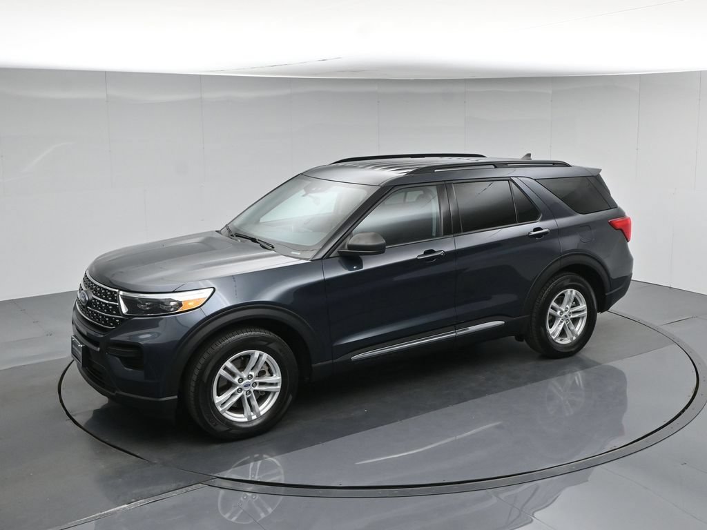 Certified 2023 Ford Explorer XLT RWD image 44