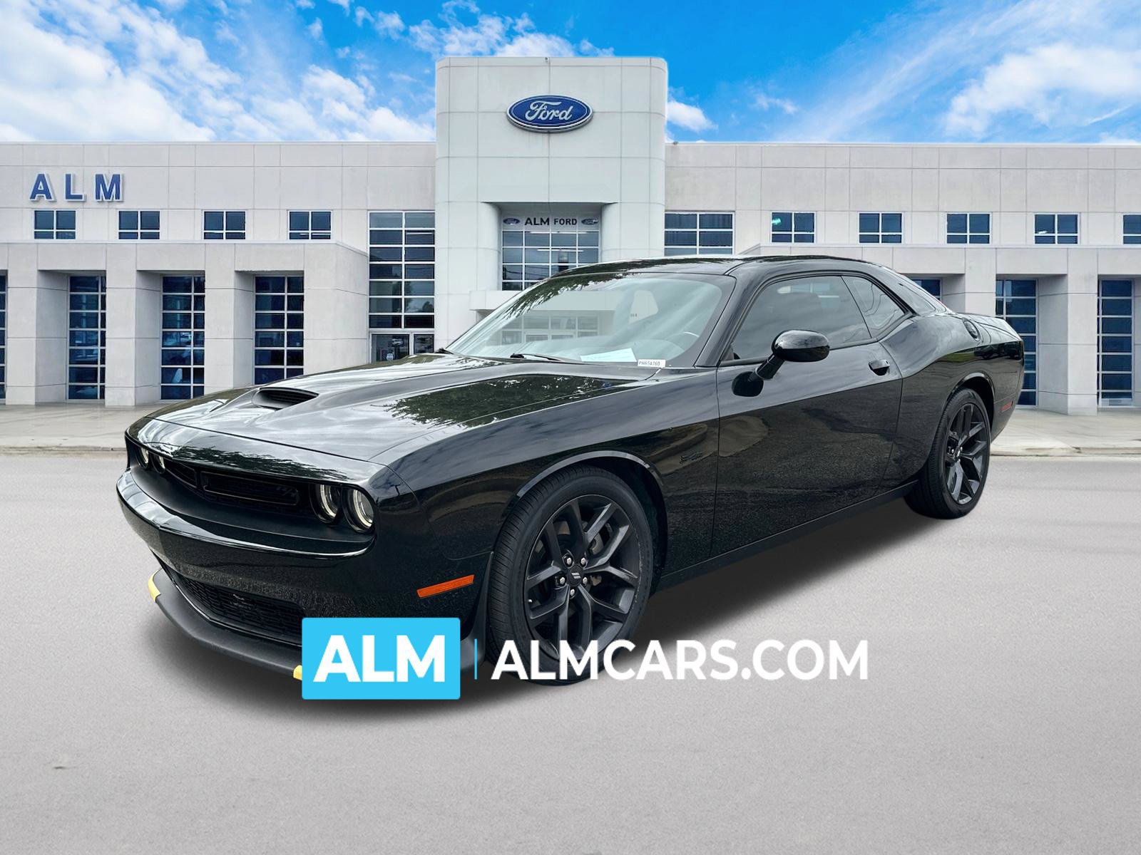 Used 2023 Dodge Challenger R/T w/ Blacktop Package RWD image 1