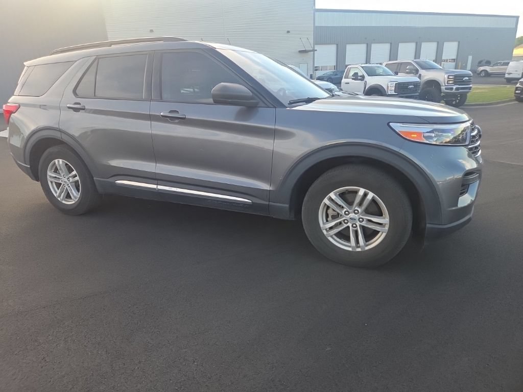 Certified 2023 Ford Explorer XLT RWD image 13