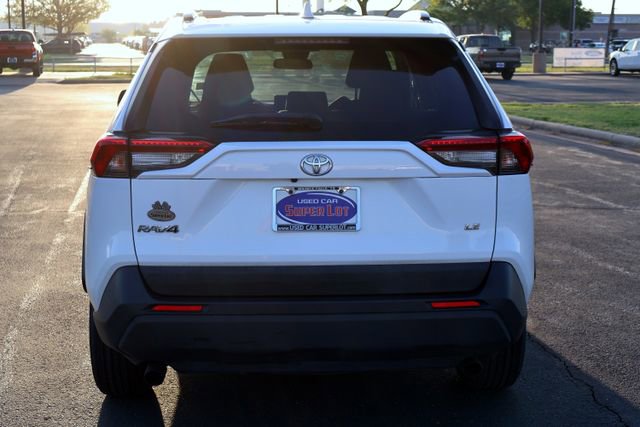 Used 2021 Toyota RAV4 LE image 11