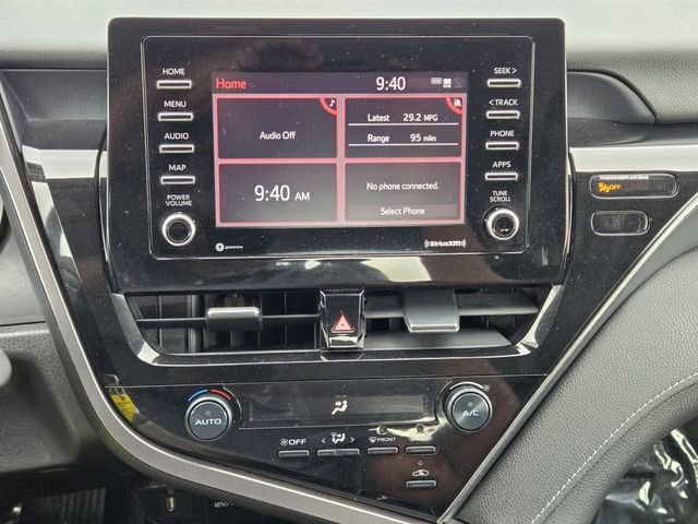 Used 2021 Toyota Camry SE image 16