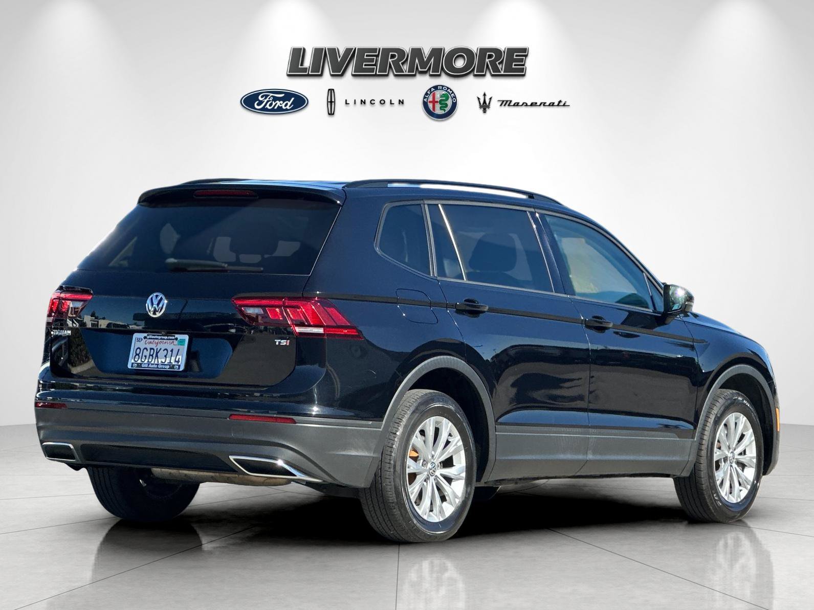 Used 2018 Volkswagen Tiguan S FWD image 3