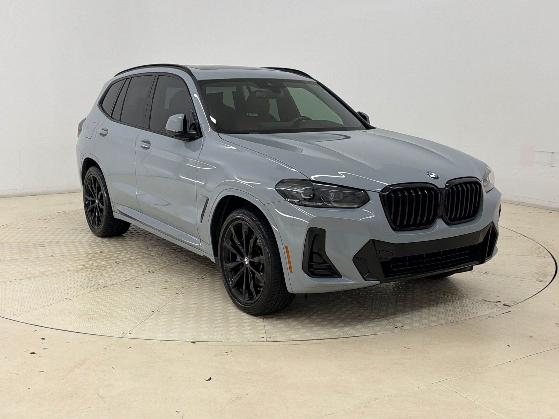 Used 2024 BMW X3 sDrive30i w/ Premium Package RWD image 7