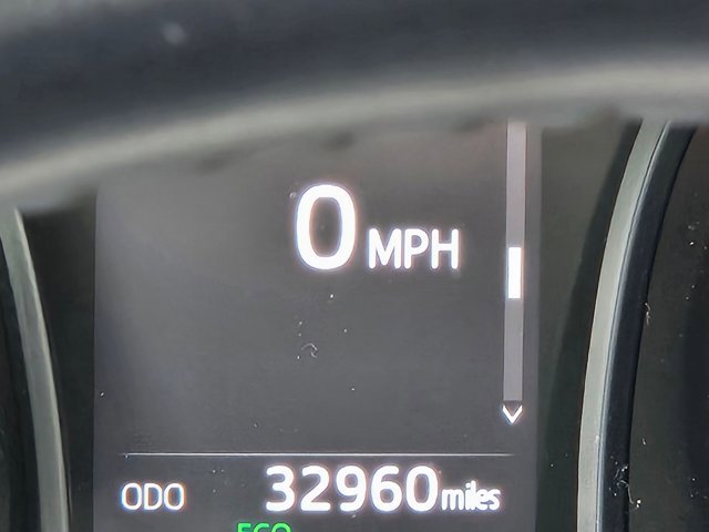 Used 2023 Toyota Camry SE image 13