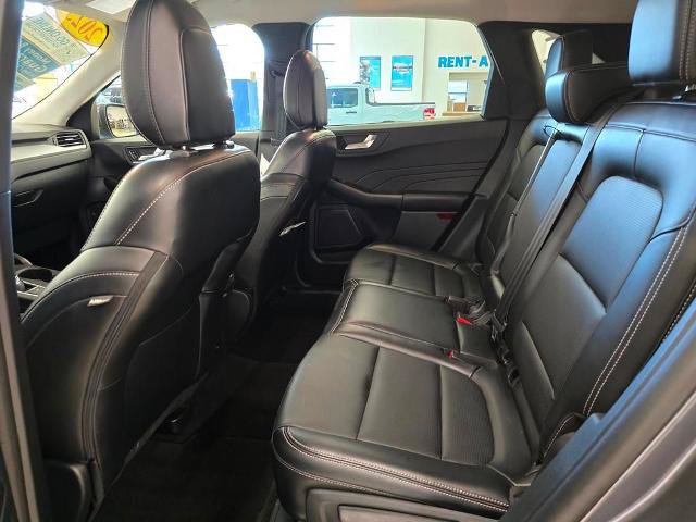 Certified 2025 Ford Escape Platinum AWD/4WD image 13
