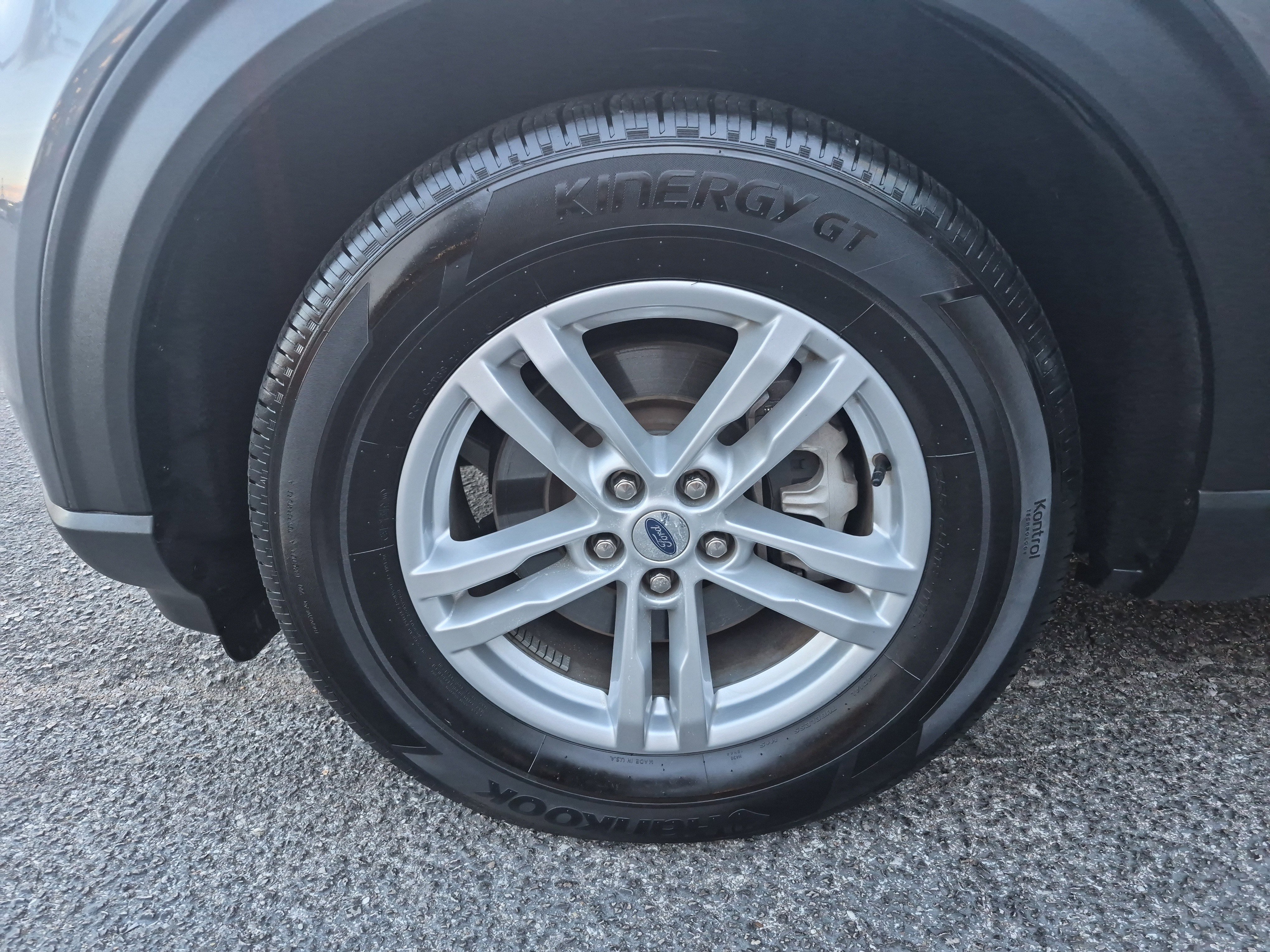 Certified 2024 Ford Explorer XLT image 7