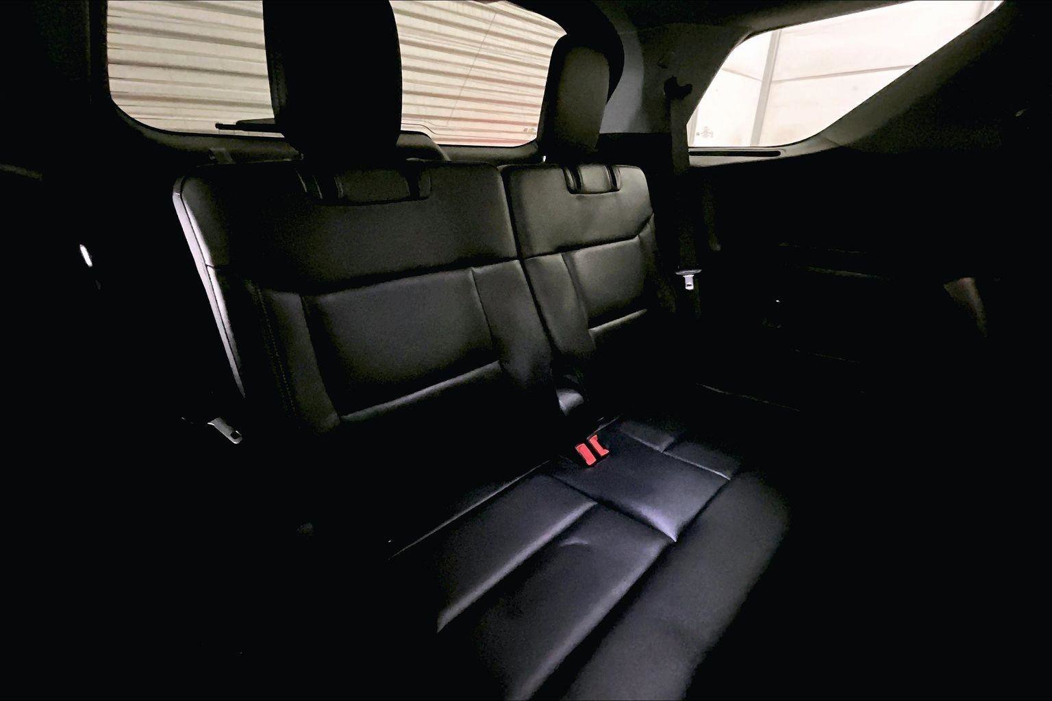 Certified 2022 Ford Explorer XLT w/ Equipment Group 202A image 27