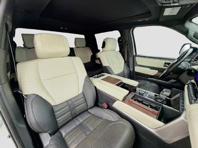 Used 2022 Toyota Tundra Capstone AWD/4WD image 15