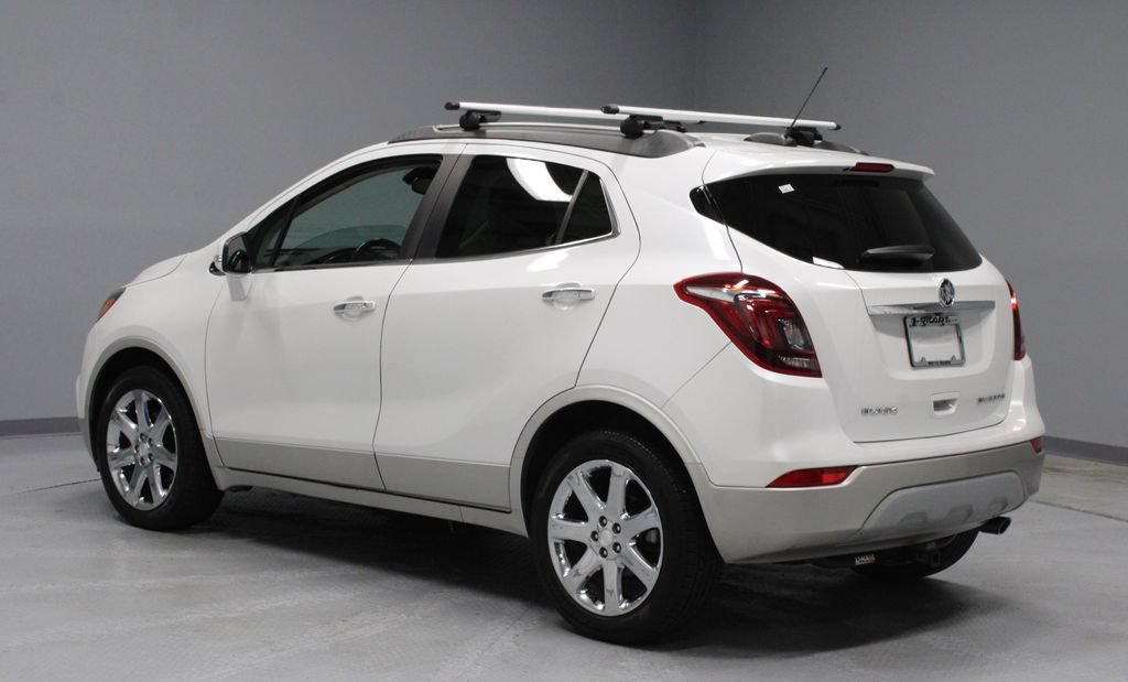 Used 2018 Buick Encore Essence w/ Experience Buick Package FWD image 9
