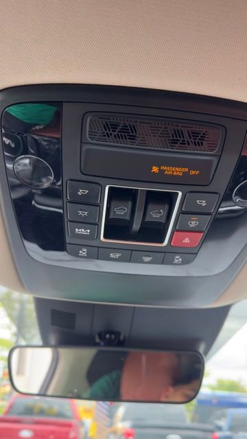 Used 2026 Kia Carnival SX FWD image 15