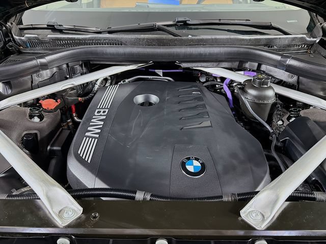 Used 2024 BMW X7 xDrive40i w/ Premium Package AWD/4WD image 36