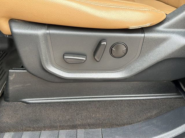 Certified 2022 Ford F350 Lariat w/ Lariat Value Package image 21
