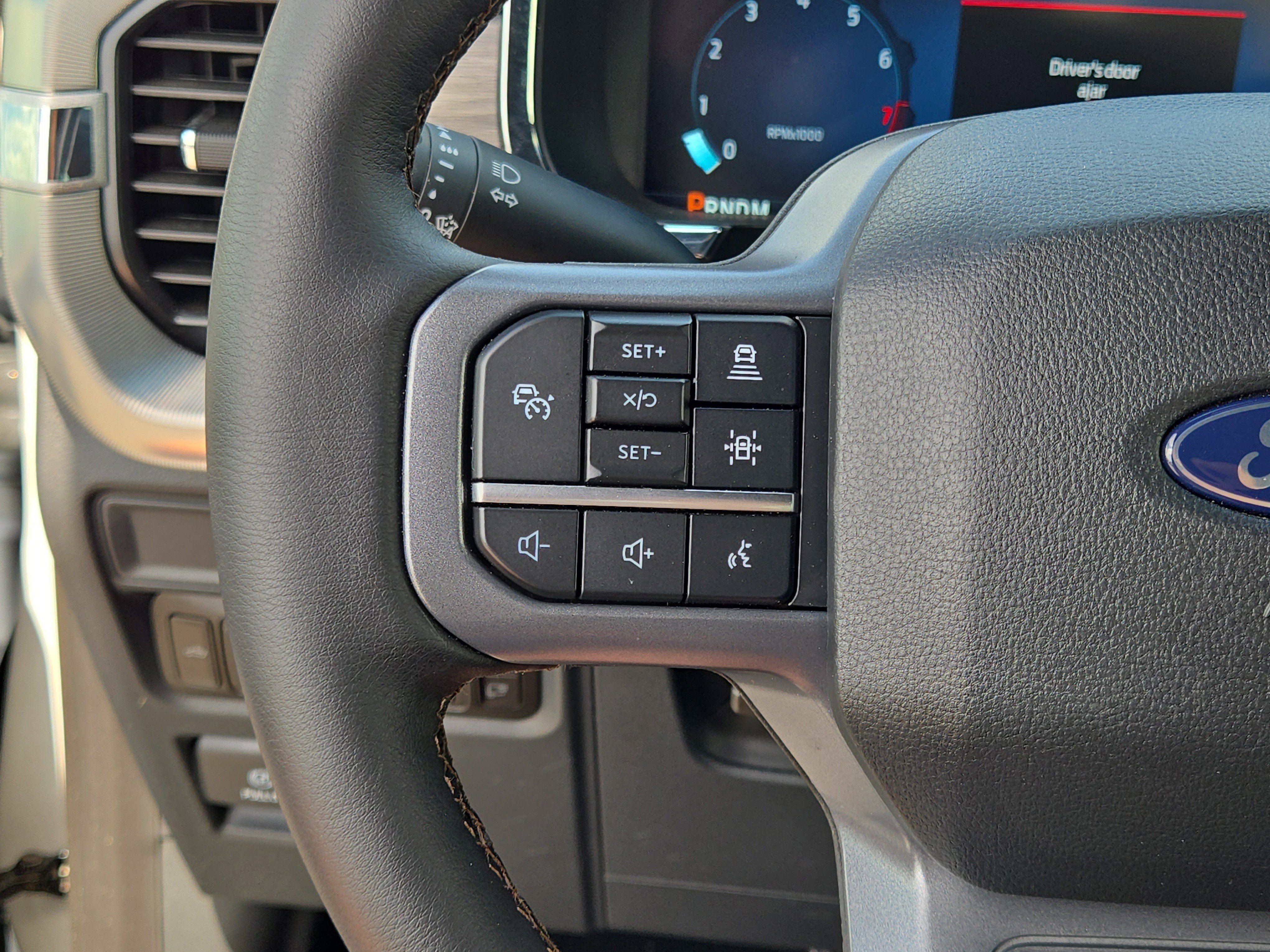 Certified 2025 Ford F150 Lariat w/ Equipment Group 501A Mid image 22