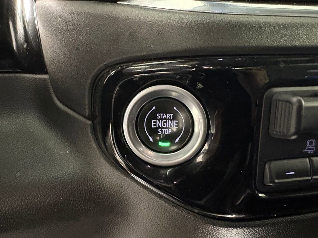 Used 2024 Chevrolet Silverado 2500 LTZ w/ LTZ Premium Package image 23