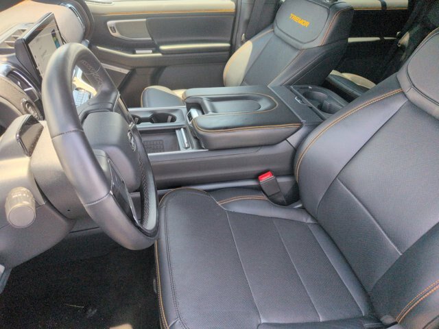 Certified 2025 Ford Expedition Tremor AWD/4WD image 16