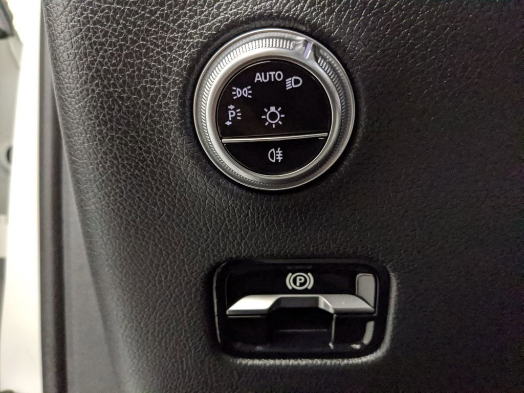 Used 2023 Mercedes-Benz GLC 300 GLC 300 image 13