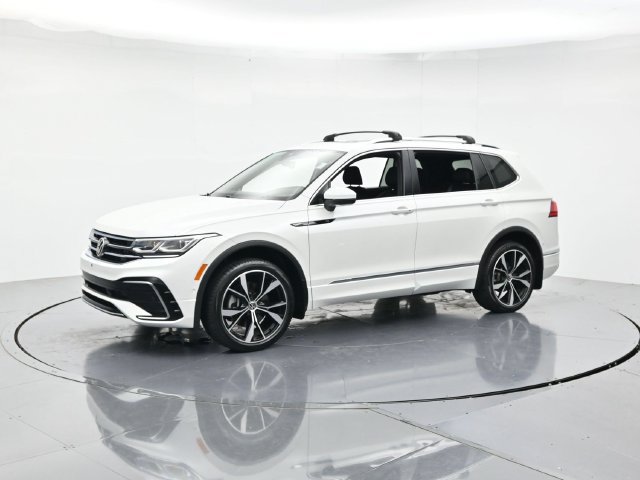 Used 2023 Volkswagen Tiguan SEL R-Line AWD/4WD image 5