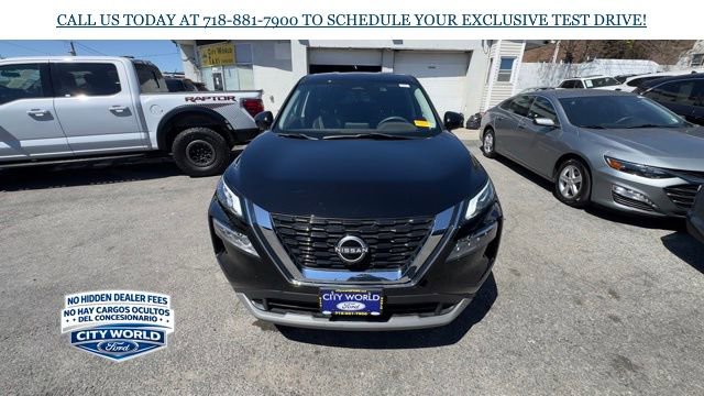 Used 2023 Nissan Rogue SV AWD/4WD image 5