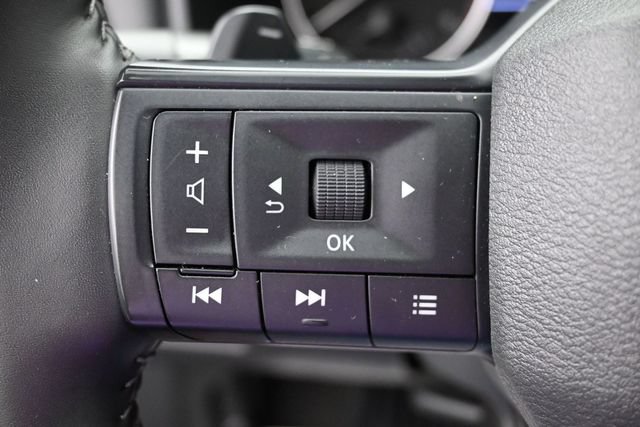 Used 2025 Nissan Rogue SV FWD image 17