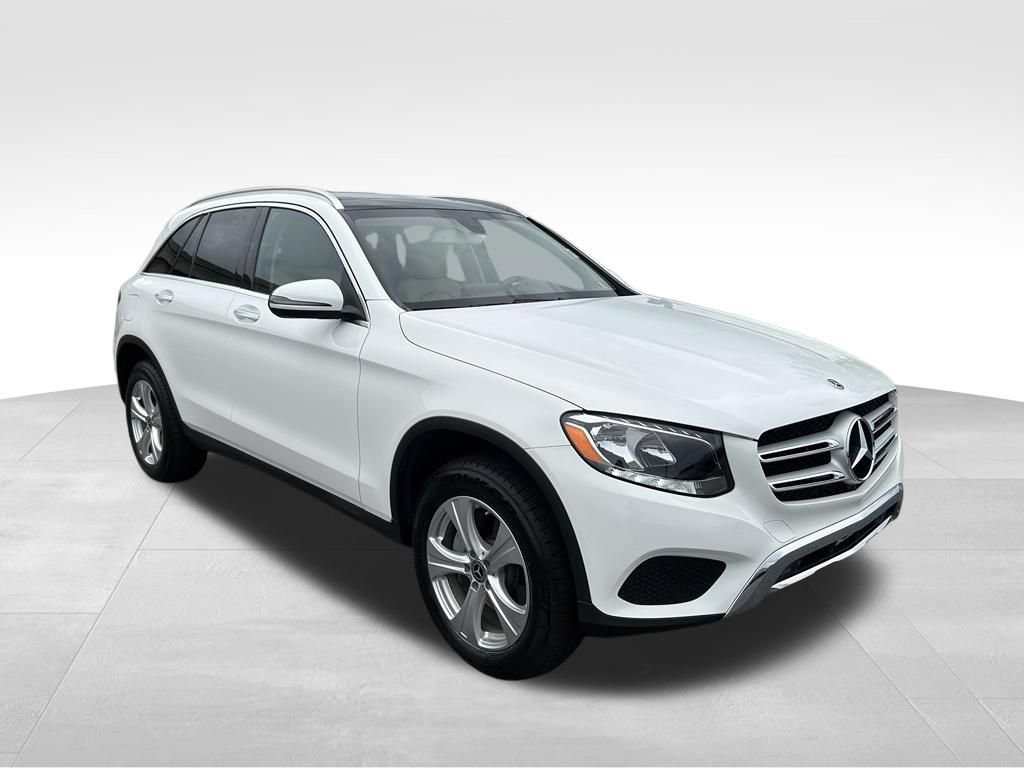 Used 2017 Mercedes-Benz GLC 300 4MATIC image 6