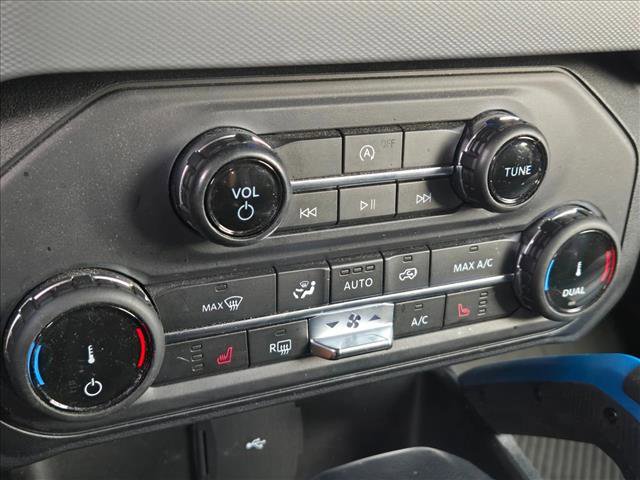 Certified 2022 Ford Bronco Black Diamond image 18