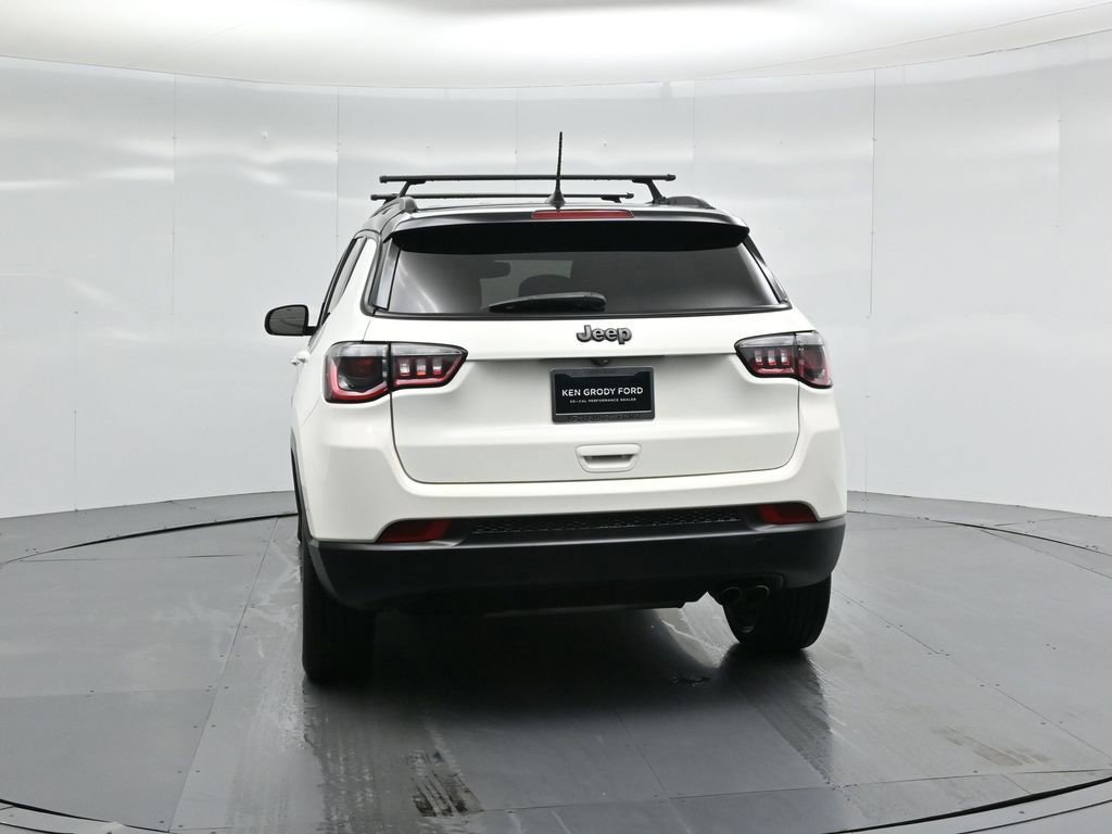 Used 2020 Jeep Compass Latitude image 12