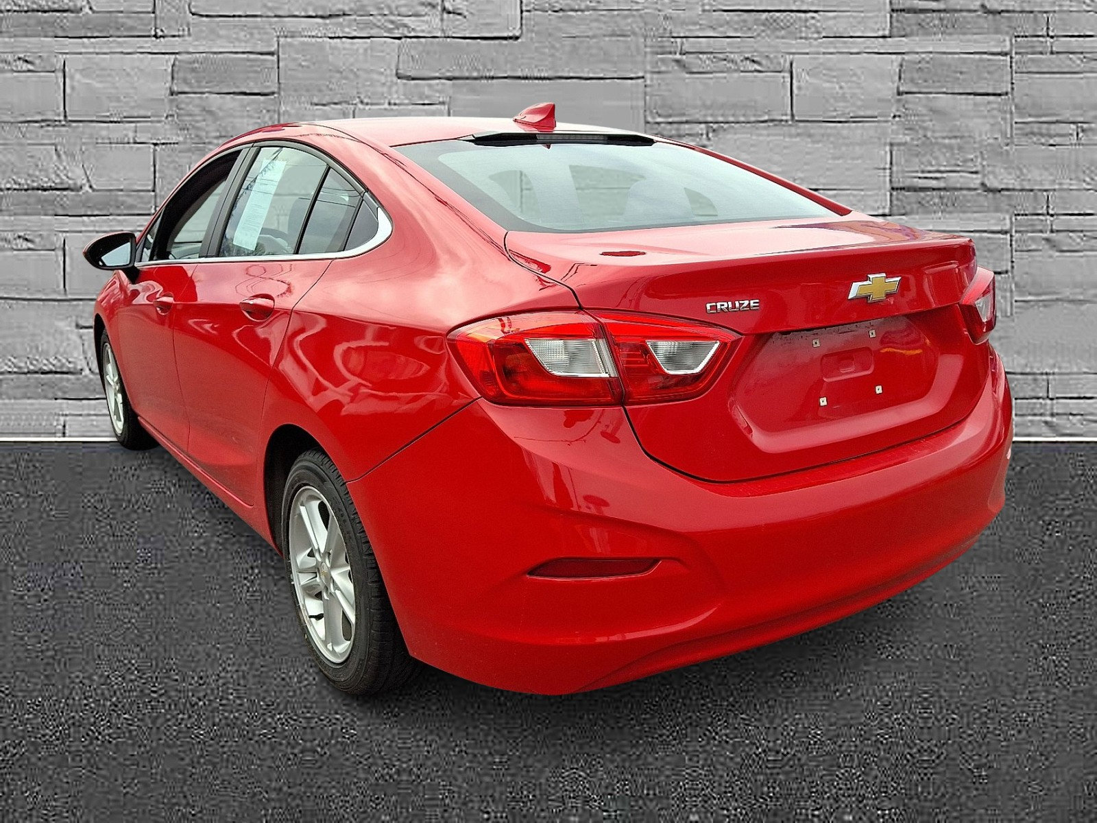 Used 2017 Chevrolet Cruze LT w/ Convenience Package image 8