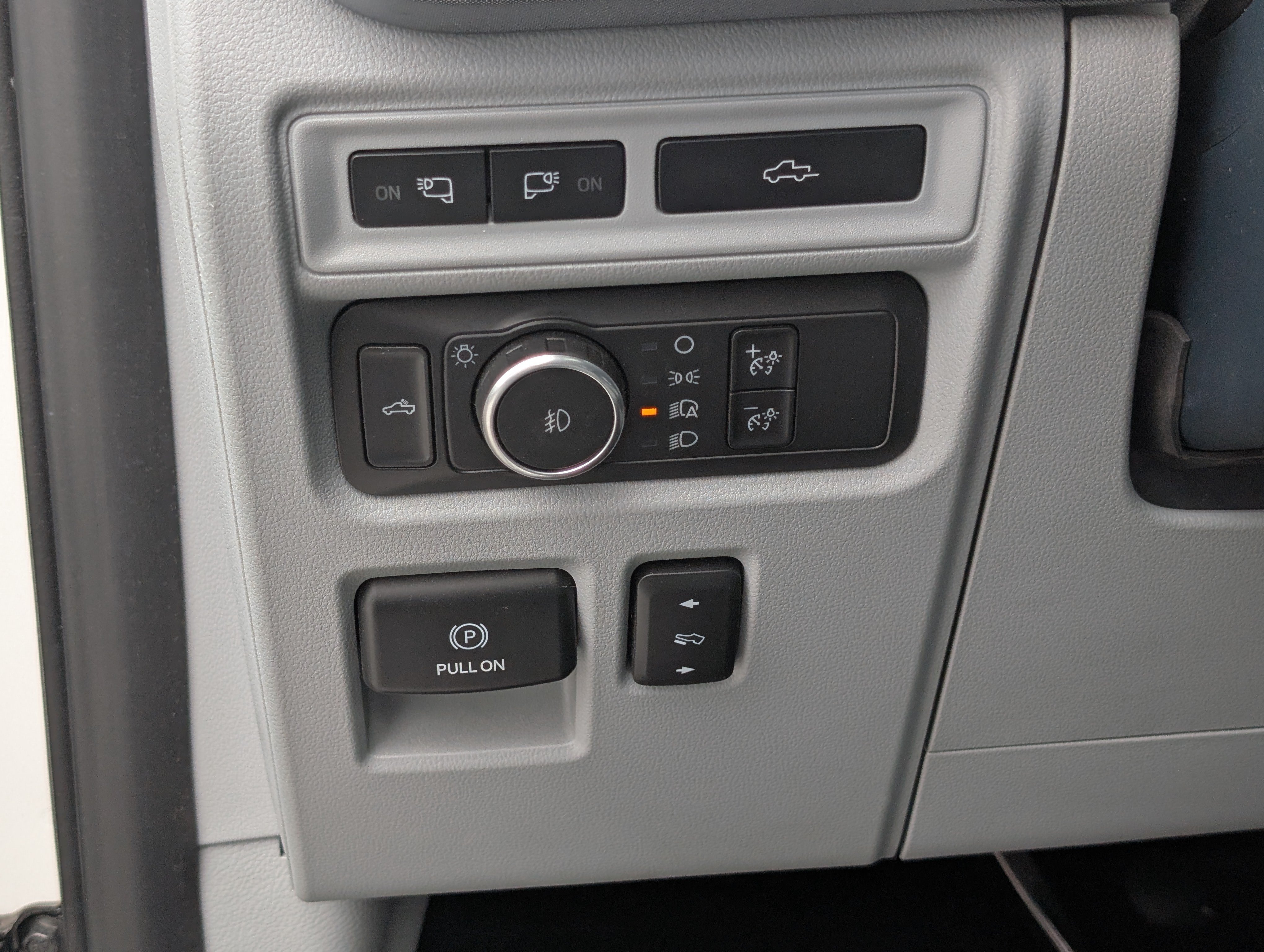 Certified 2022 Ford F150 Limited AWD/4WD image 23