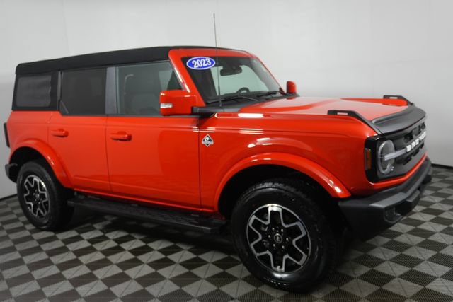 Certified 2023 Ford Bronco Outer Banks AWD/4WD image 2