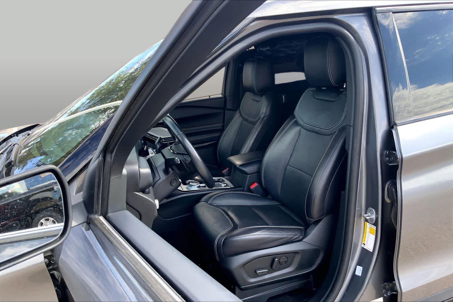 Certified 2022 Ford Explorer ST w/ Equipment Group 401A AWD/4WD image 8