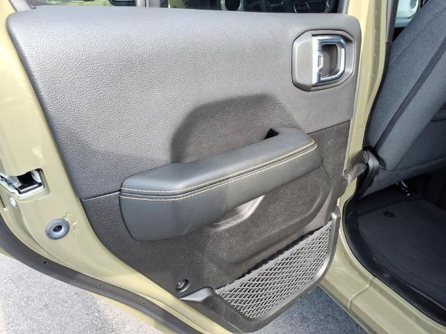 Used 2026 Jeep Wrangler Unlimited Sahara AWD/4WD image 10