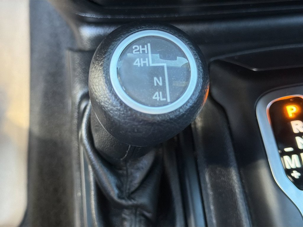 Used 2022 Jeep Gladiator Sport AWD/4WD image 29