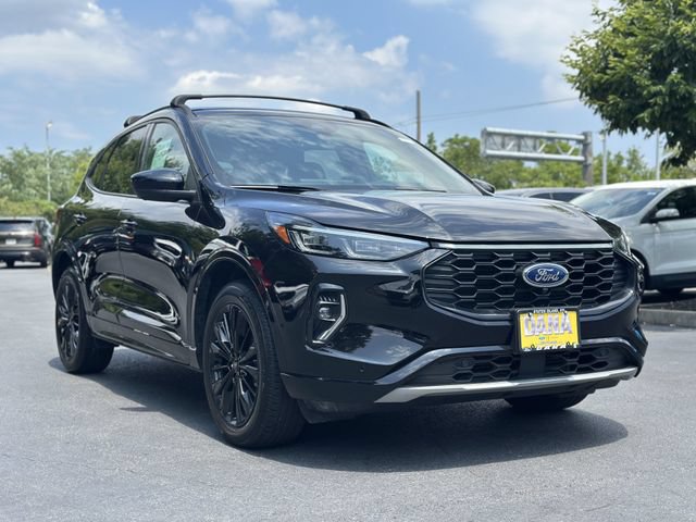 Certified 2023 Ford Escape ST-Line Elite w/ Premium Technology Package AWD/4WD image 47