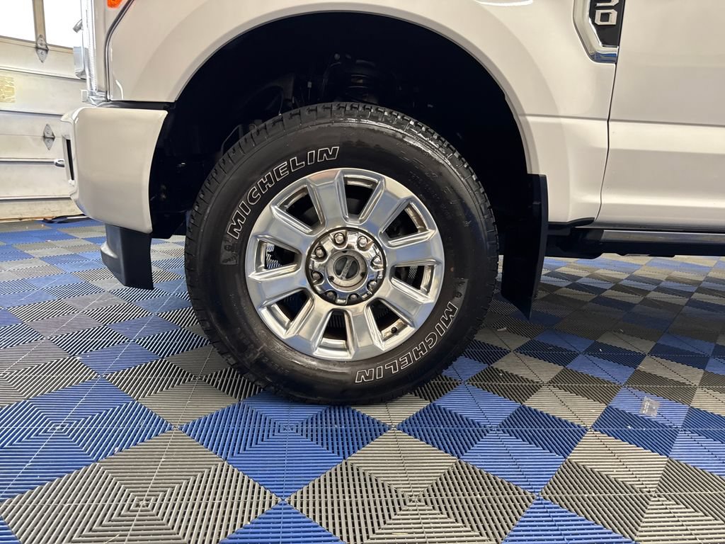 Certified 2019 Ford F350 Platinum w/ FX4 Off-Road Package AWD/4WD image 27