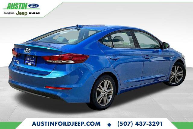 Used 2017 Hyundai Elantra SE image 2
