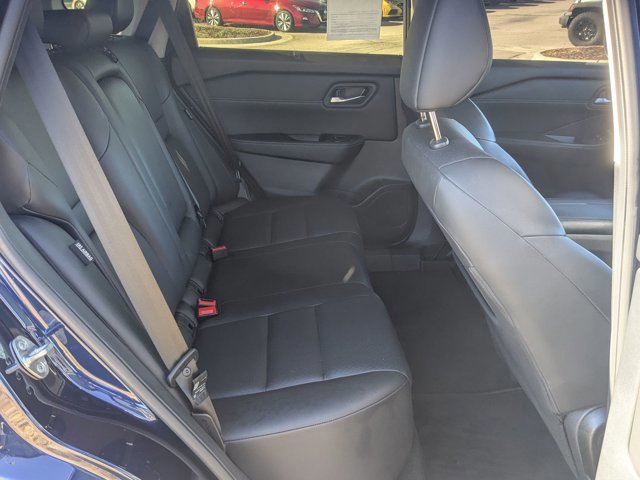 Used 2024 Nissan Rogue SV w/ SV Premium Package image 37