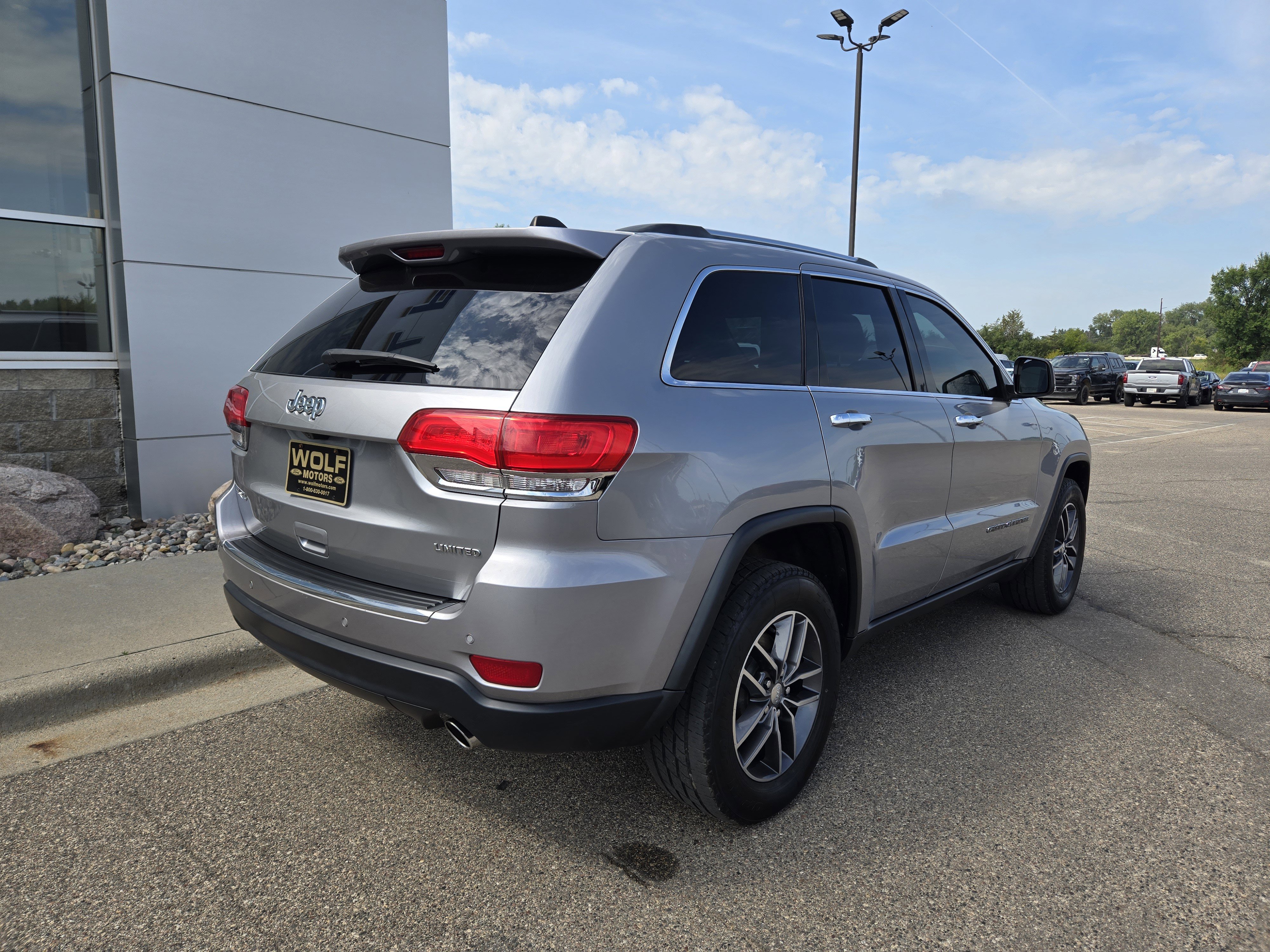 Used 2018 Jeep Grand Cherokee Limited image 19