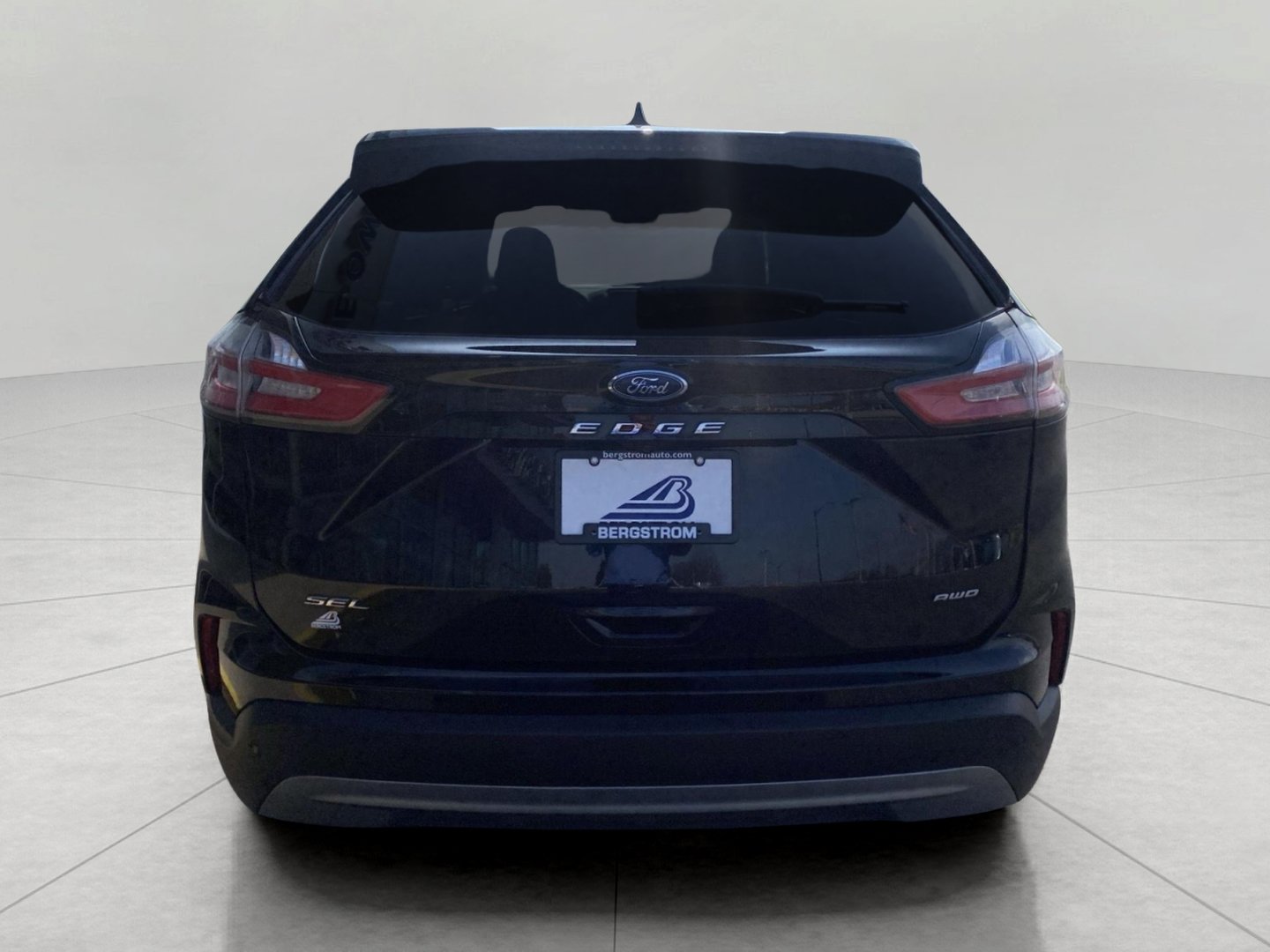 Certified 2024 Ford Edge SEL w/ Convenience Package AWD/4WD image 9