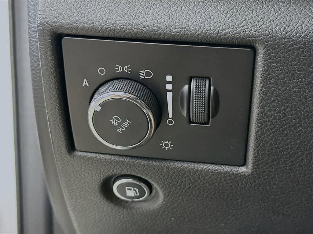 Used 2022 Jeep Grand Cherokee Laredo X AWD/4WD image 27