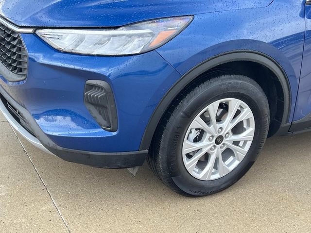 Certified 2023 Ford Escape Active image 9