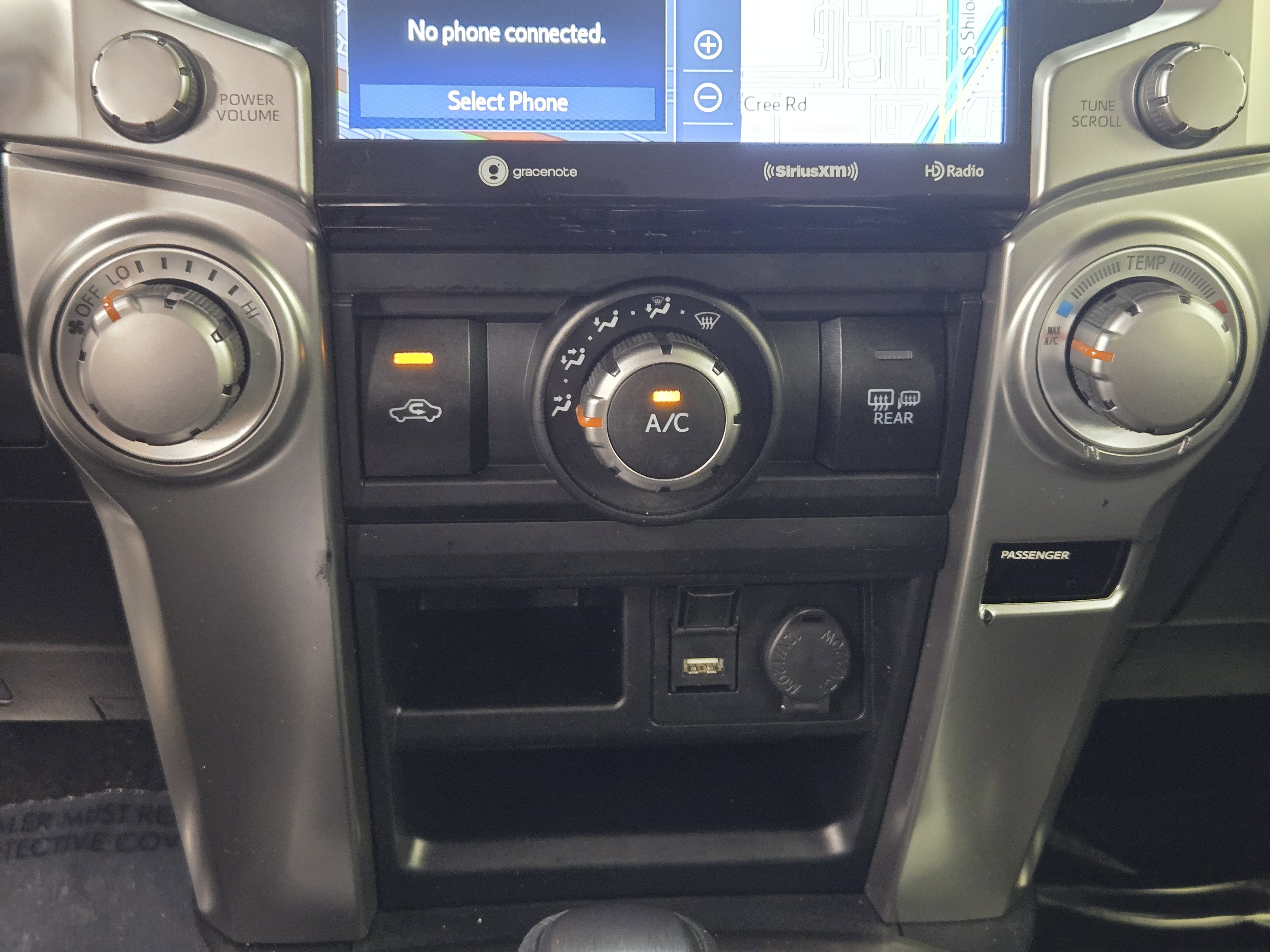 Used 2022 Toyota 4Runner SR5 Premium w/ Moonroof Package RWD image 20