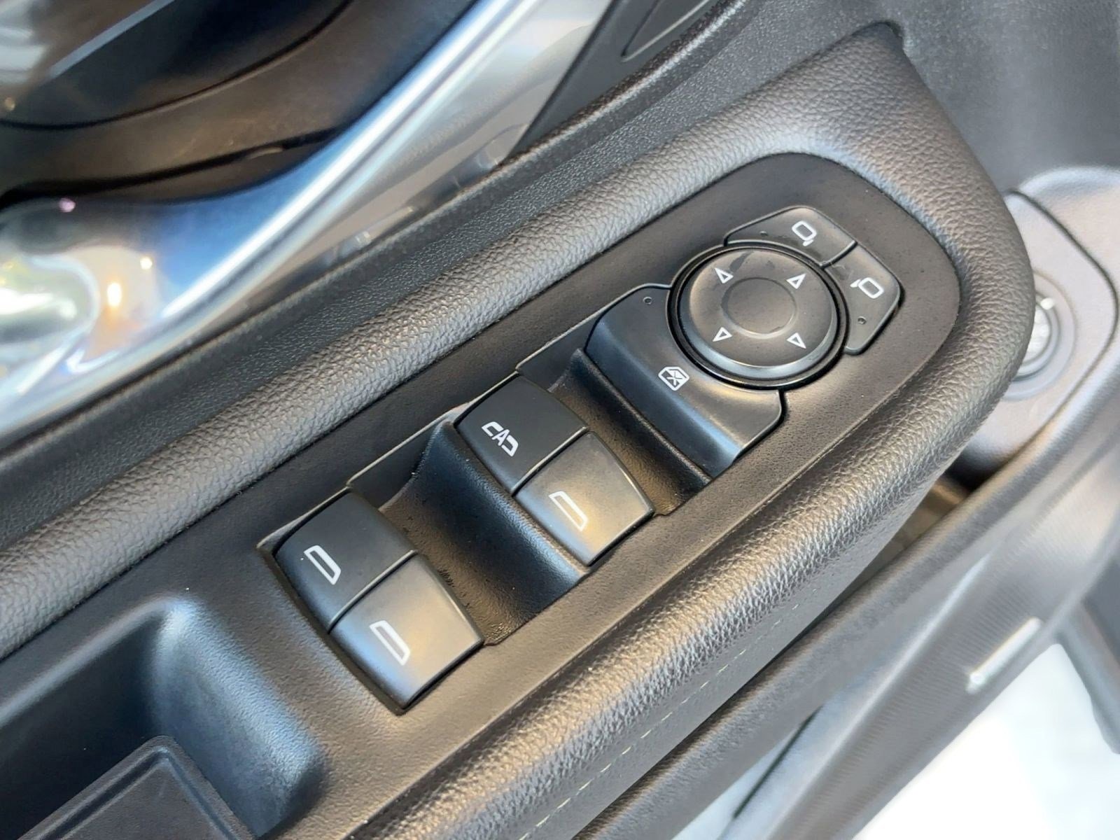 Used 2019 GMC Terrain Denali w/ Advanced Safety Package image 12