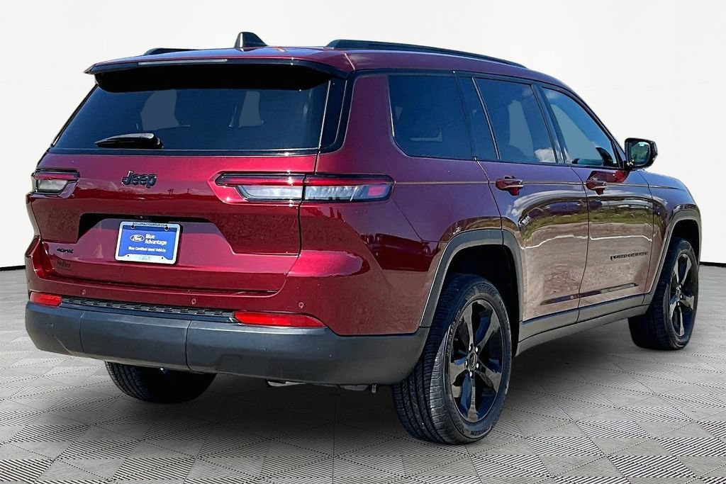 Used 2023 Jeep Grand Cherokee L Laredo AWD/4WD image 2