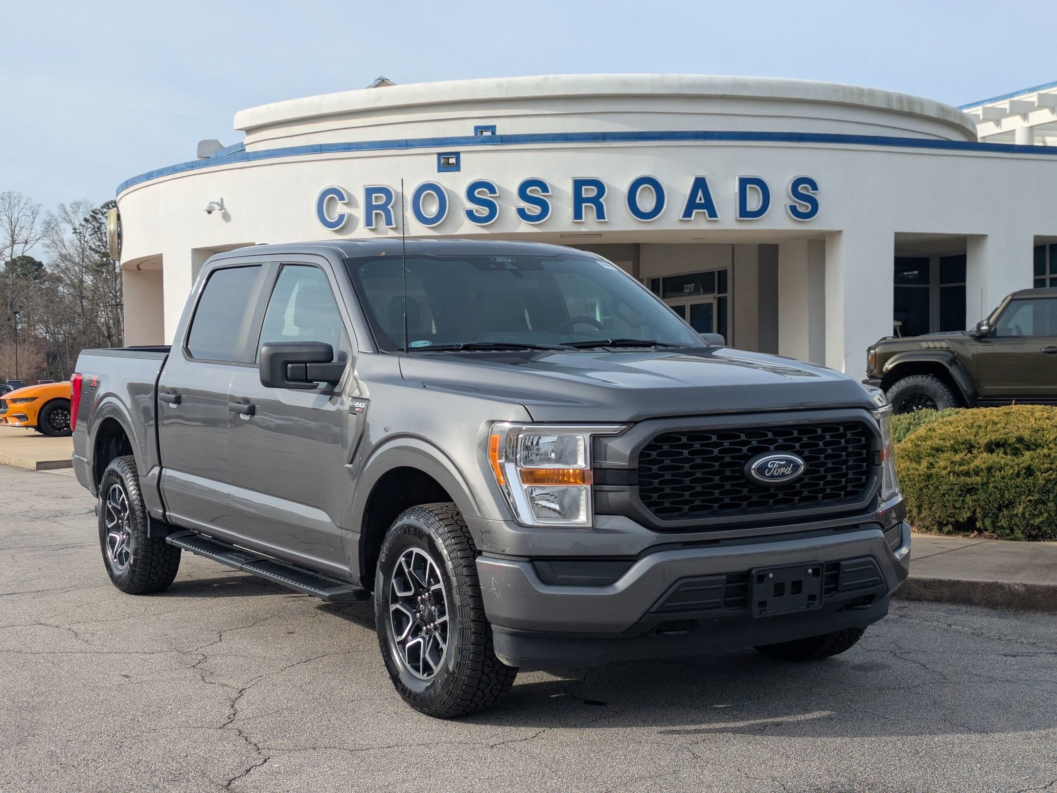 Certified 2022 Ford F150 XL w/ STX Appearance Package image 5
