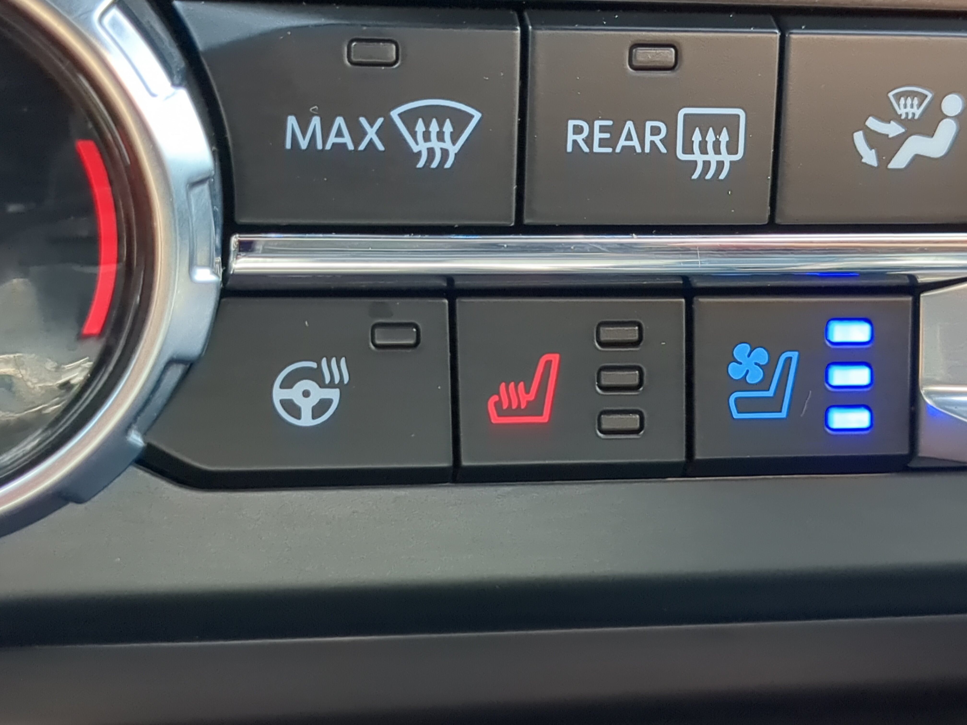 Certified 2024 Ford F350 Platinum AWD/4WD image 22