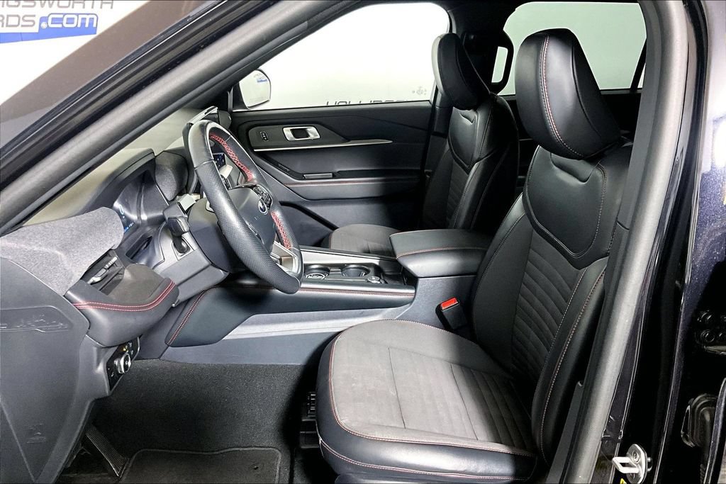 Certified 2025 Ford Explorer ST-Line AWD/4WD image 20